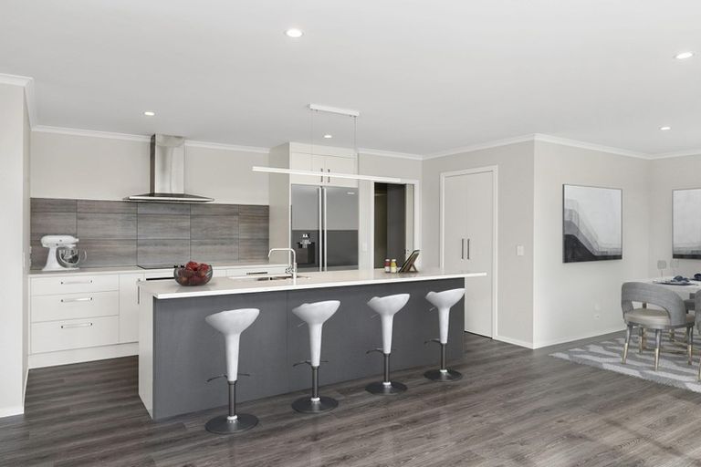 Photo of property in 10 Schooner Drive, Whitby, Porirua, 5024