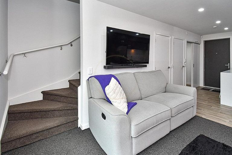 Photo of property in 1 Kanorau Place, Mangere, Auckland, 2022