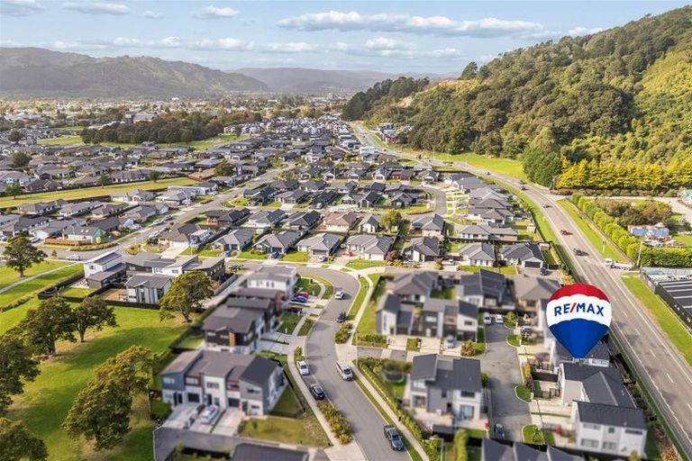 Photo of property in 8 Desert Gold Lane, Wallaceville, Upper Hutt, 5018
