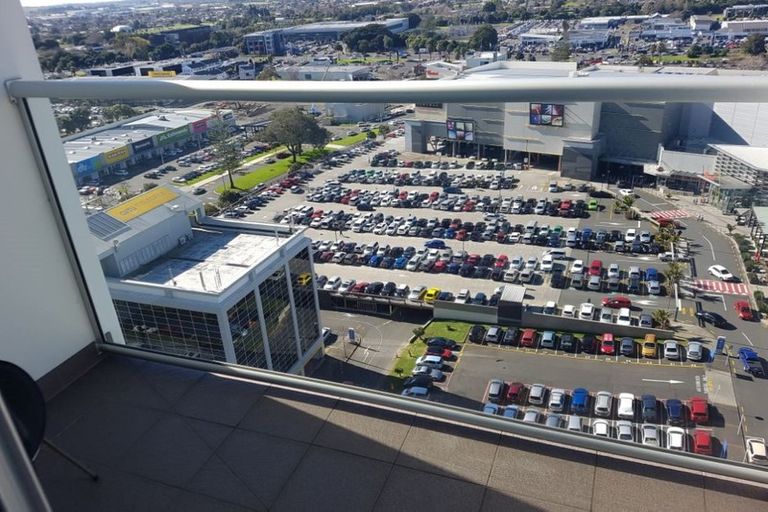 Photo of property in 1608/17 Osterley Way, Manukau, Auckland, 2104