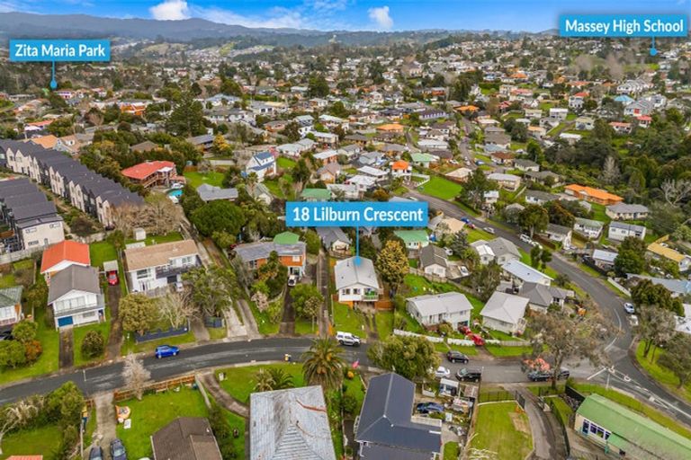Photo of property in 18 Lilburn Crescent, Massey, Auckland, 0614