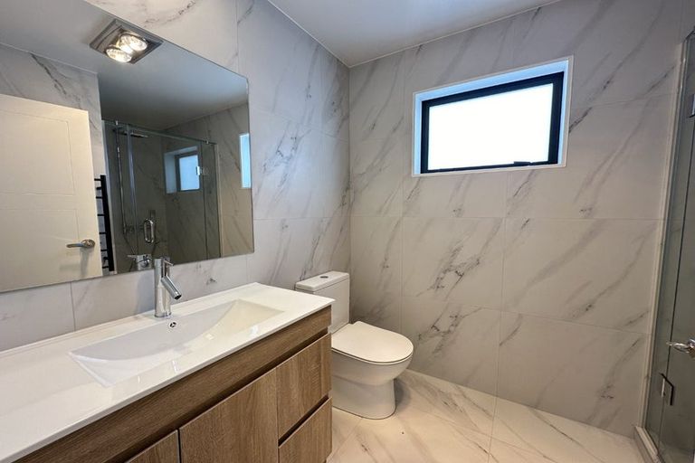 Photo of property in 15b Poruru Close, Papakura, 2110
