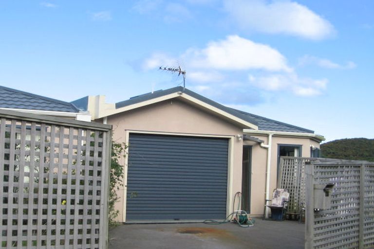 Photo of property in 89 Thurleigh Grove, Karori, Wellington, 6012