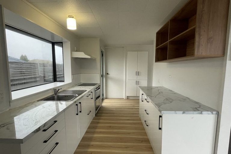 Photo of property in 102a Amyes Road, Hornby, Christchurch, 8042