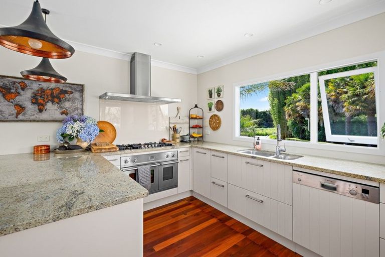 Photo of property in 279 Omaha Flats Road, Point Wells, Warkworth, 0986