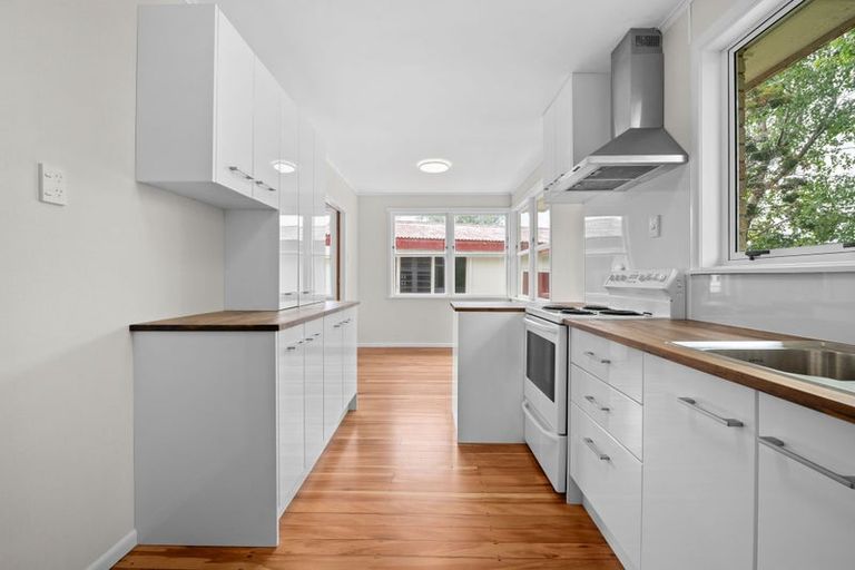 Photo of property in 36 Pollen Crescent, Melville, Hamilton, 3206