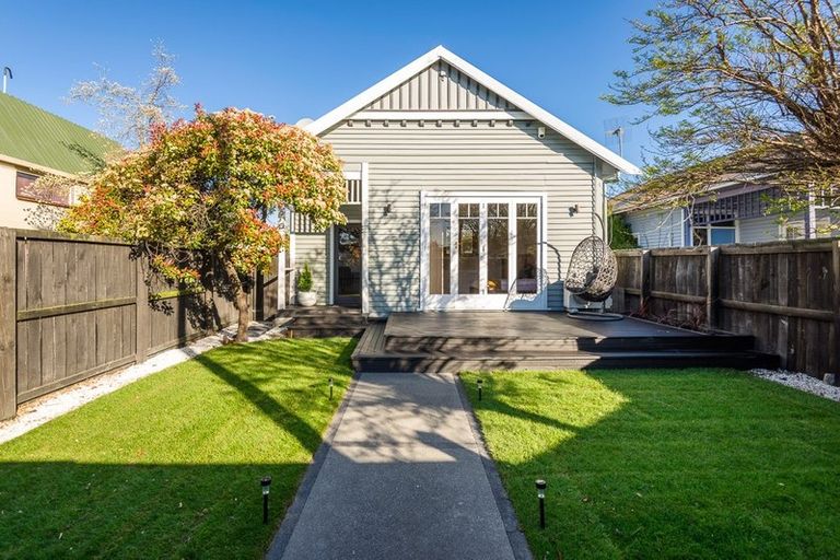 Photo of property in 144 Innes Road, St Albans, Christchurch, 8052