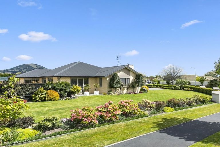 Photo of property in 48 Hagart-alexander Drive, Mosgiel, 9024