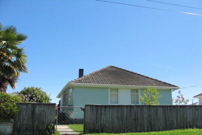 Photo of property in 14 Karaka Street, Stoke, Nelson, 7011