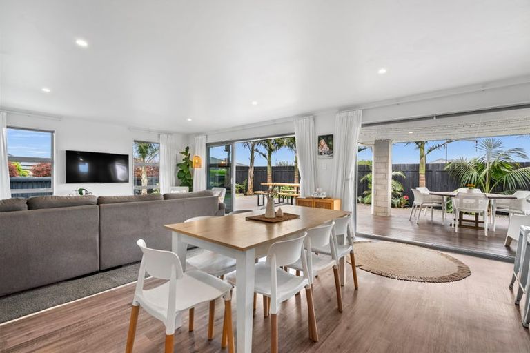 Photo of property in 24 Ferry Road, Waipu, 0510