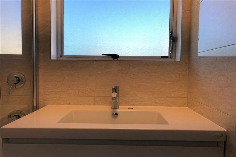 Photo of property in 1/47 Moire Road, Massey, Auckland, 0614