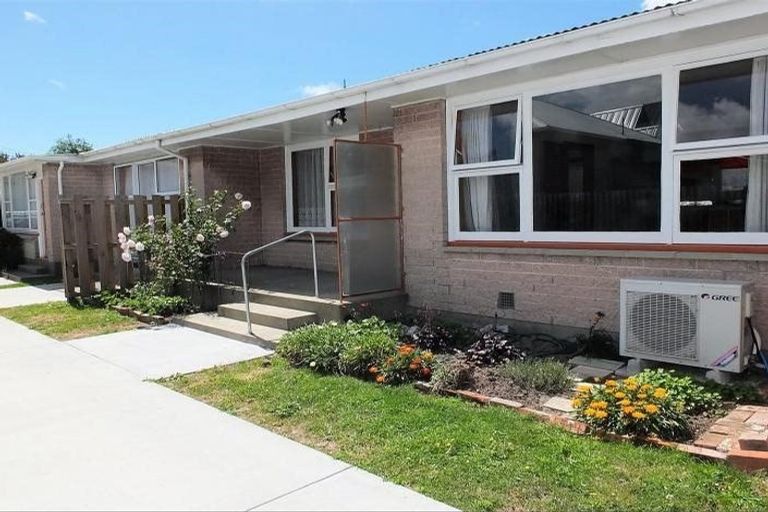 Photo of property in 1/454 Hereford Street, Linwood, Christchurch, 8011