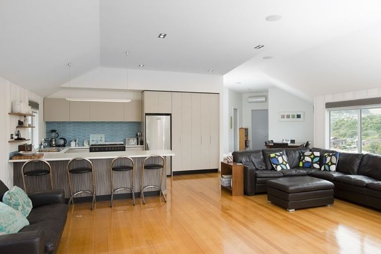 Photo of property in 38 Hawtrey Terrace, Churton Park, Wellington, 6037