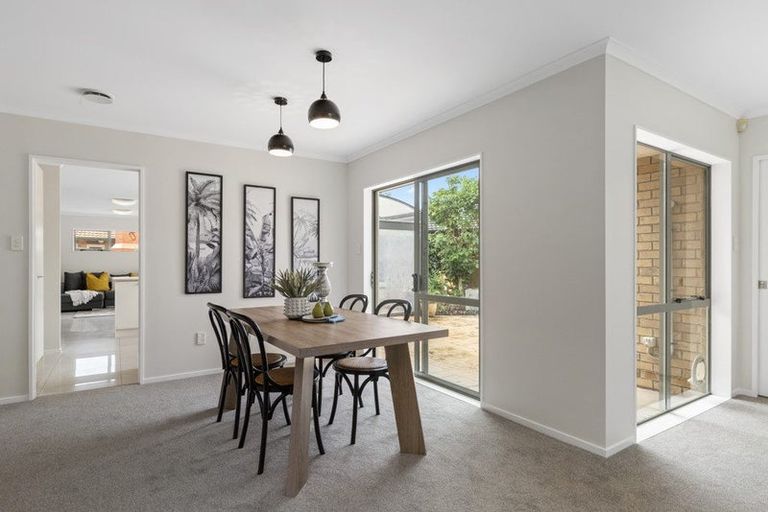 Photo of property in 9 Millington Place, Huntington Park, Auckland, 2013