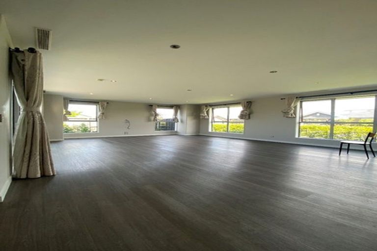 Photo of property in 27 Winfield Drive, Wigram, Christchurch, 8042