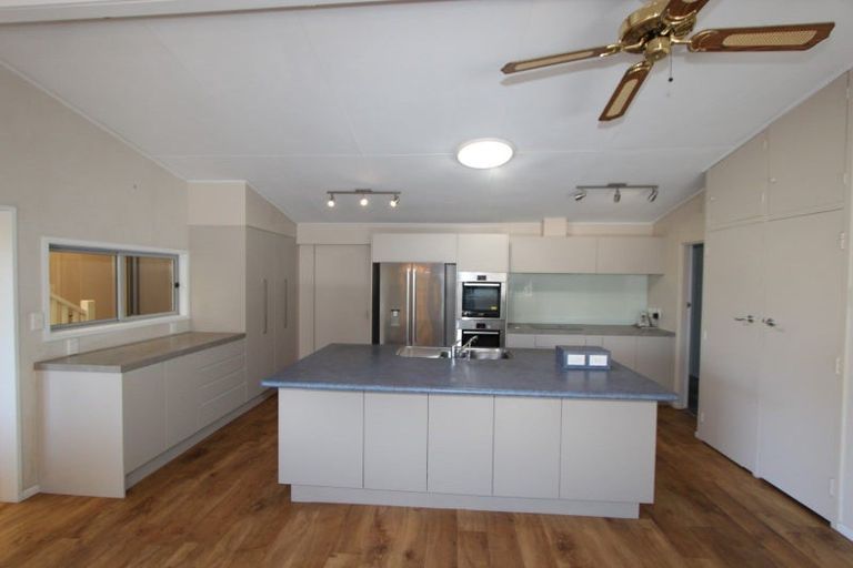 Photo of property in 83 Porangahau Road, Waipukurau, 4200