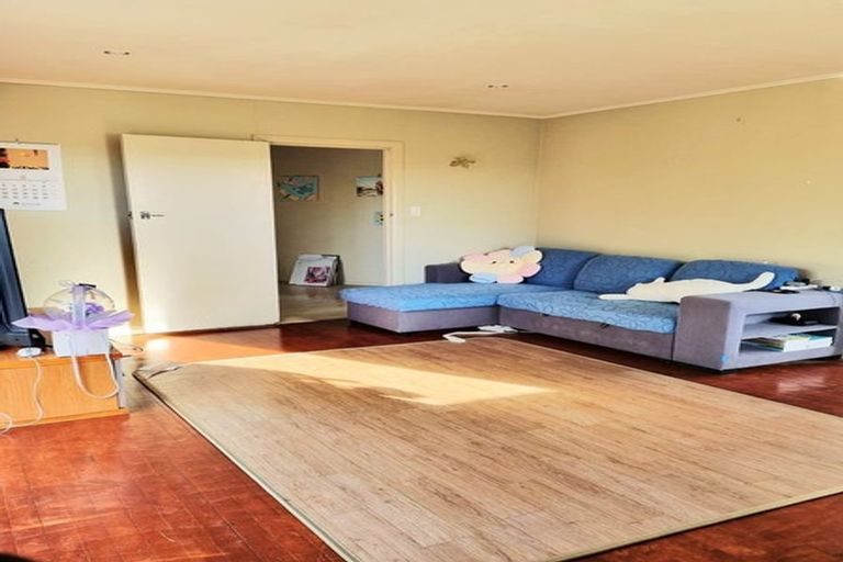 Photo of property in 23 Arrow Road, Forrest Hill, Auckland, 0620