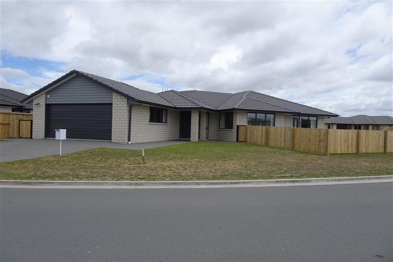 Photo of property in 6 Piata Street, Papamoa Beach, Papamoa, 3118