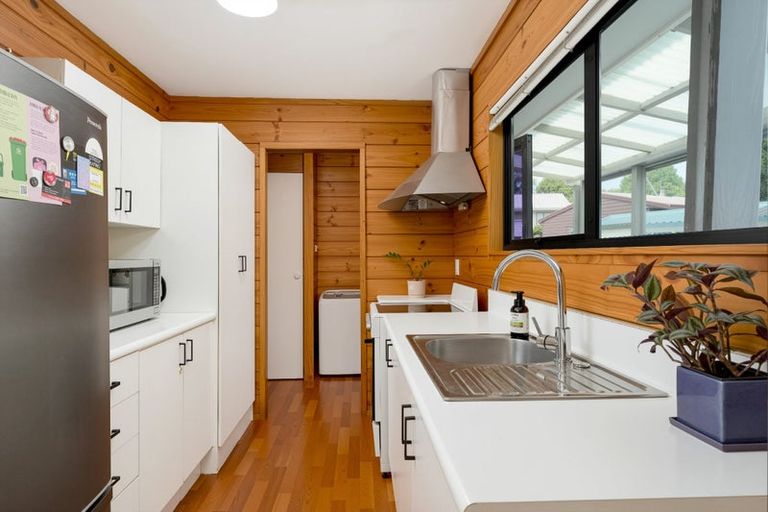 Photo of property in 5/7 Duncan Avenue, Te Atatu South, Auckland, 0610