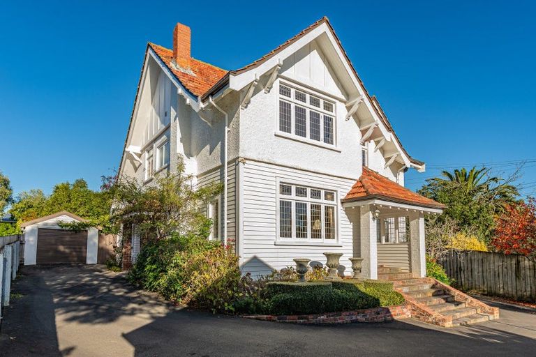 Photo of property in 12 Brassey Road, Saint Johns Hill, Whanganui, 4500