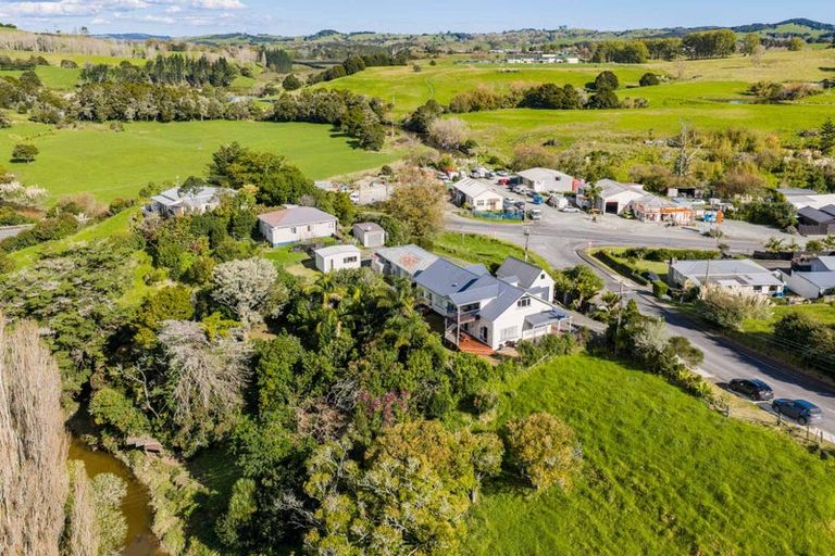 Photo of property in 7 Doctors Hill Road, Maungaturoto, 0520