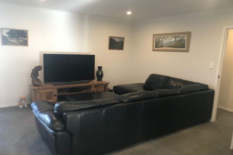 Photo of property in 17 Perla Road, Pukekohe, 2120