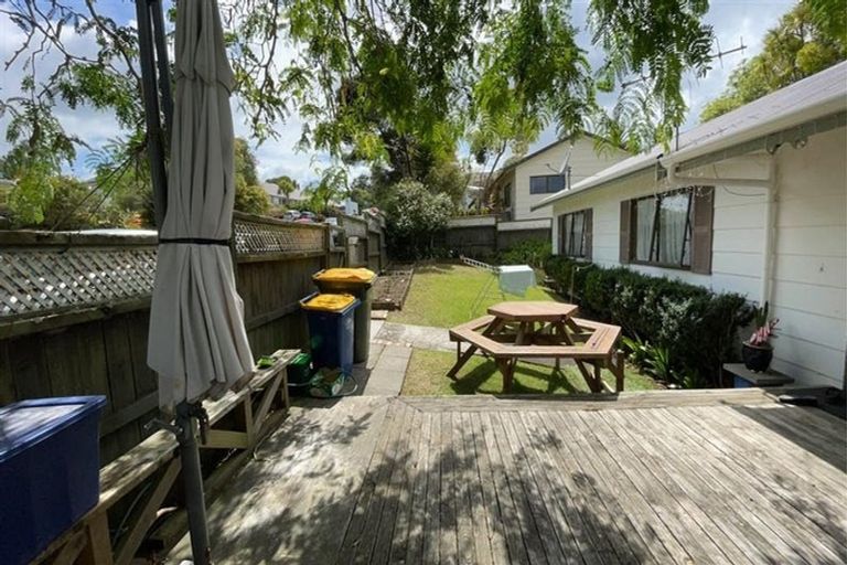 Photo of property in 1/34 Gatman Street, Birkdale, Auckland, 0626