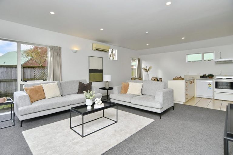 Photo of property in 35 Larch Place, Casebrook, Christchurch, 8051