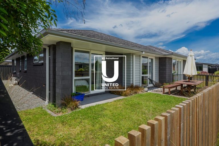 Photo of property in 27 Raynor Crescent, Pyes Pa, Tauranga, 3112