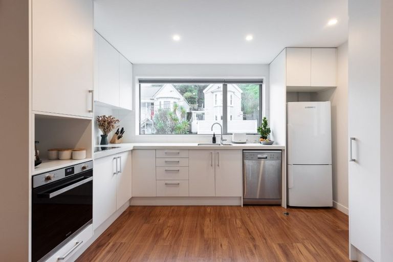 Photo of property in 24u6 Princess Terrace, Newtown, Wellington, 6021