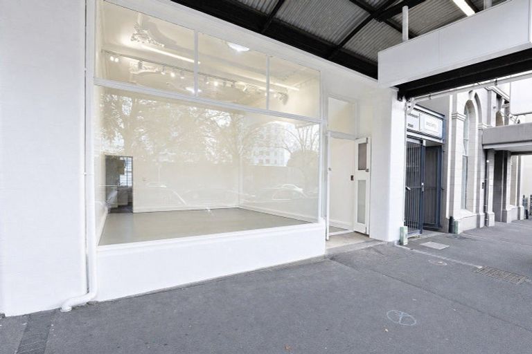 Photo of property in 6 Ponsonby Road, Karori, Wellington, 6012