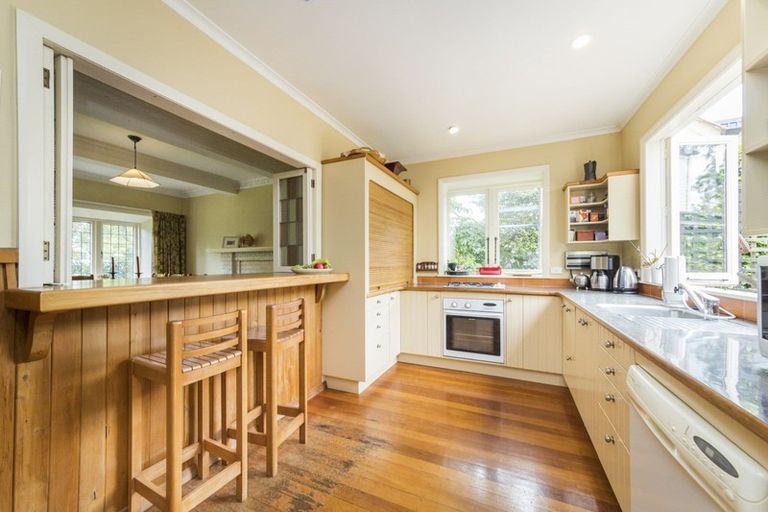 Photo of property in 27 Alan Street, Palmerston North, 4414