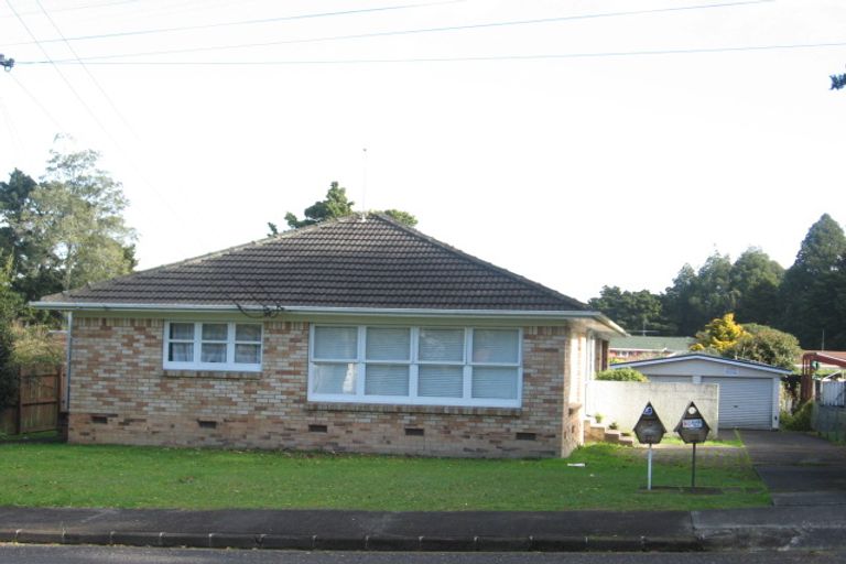 Photo of property in 2/32 Kelvyn Grove, Hillpark, Auckland, 2102