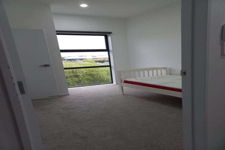 Photo of property in 5 Kawariki Road, Helensville, 0800