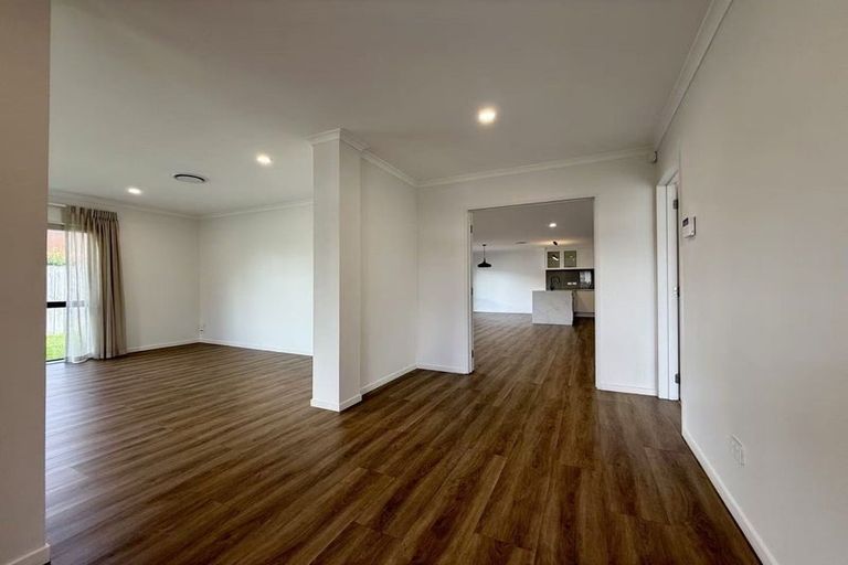 Photo of property in 1 Maple Lane, Huapai, Kumeu, 0810