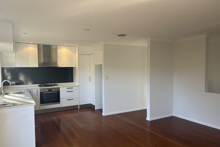 Photo of property in 1/15 Beulah Avenue, Rothesay Bay, Auckland, 0630