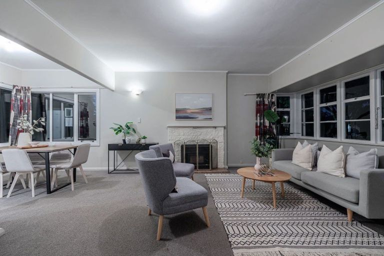 Photo of property in 27 Savage Crescent, West End, Palmerston North, 4412
