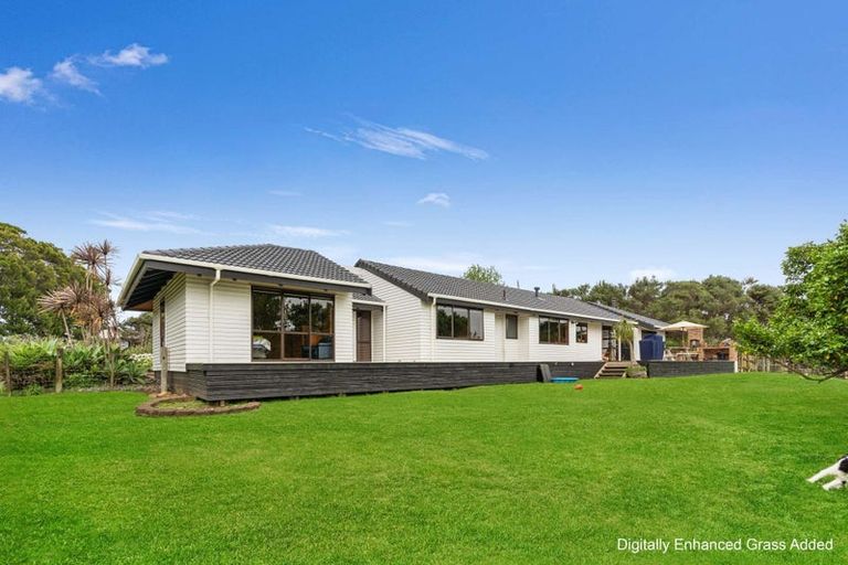 Photo of property in 158 Mcleod Road, South Head, Helensville, 0874