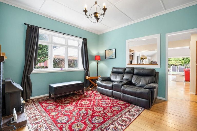 Photo of property in 15 Hamilton Road, Cambridge, 3434