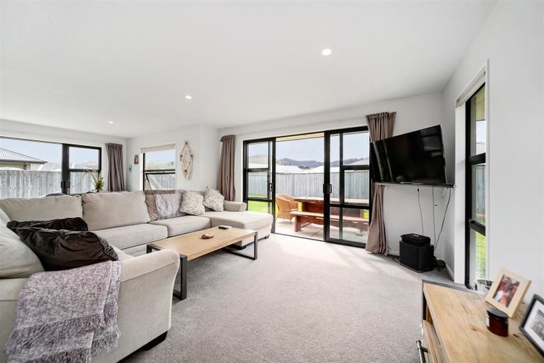 Photo of property in 13 Judge And Jury Drive, Lake Hayes, Queenstown, 9304