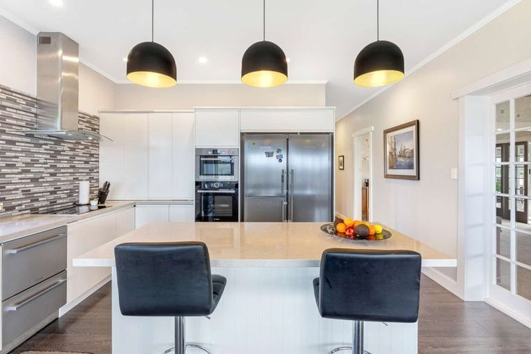 Photo of property in 44 College Street, College Estate, Whanganui, 4500