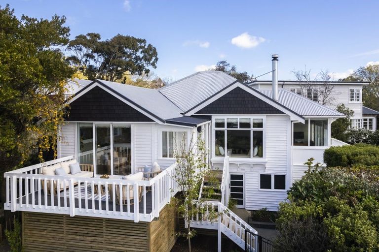 Photo of property in 2 Whareora Terrace, Cashmere, Christchurch, 8022