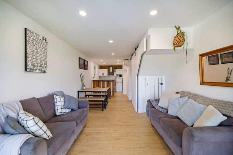 Photo of property in Goldridge Apartments, 2/43 Goldridge Way, Queenstown, 9300