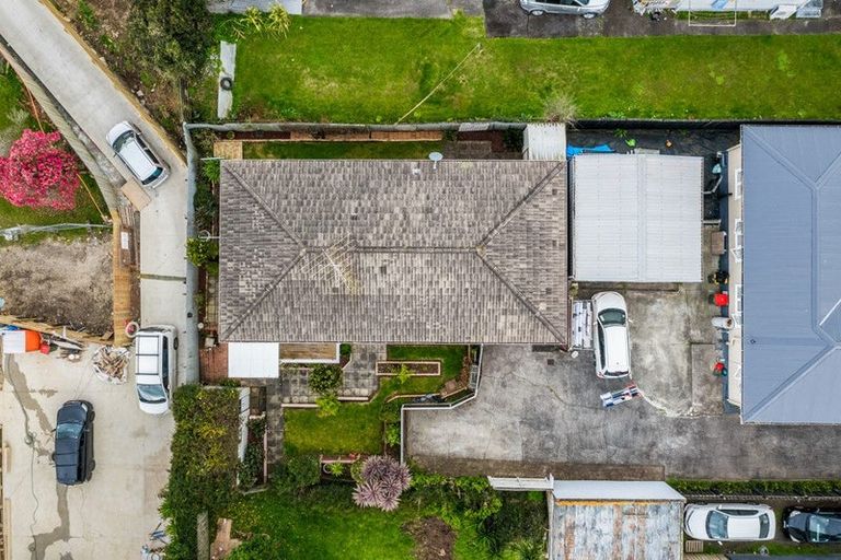 Photo of property in 11a Christmas Road, Manurewa, Auckland, 2102