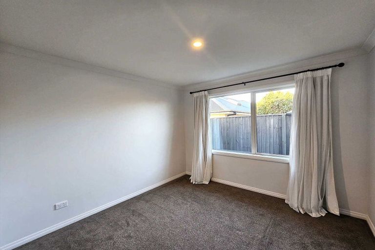 Photo of property in 18 Sterling Drive, Prebbleton, 7604