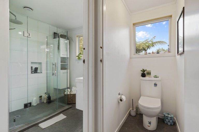 Photo of property in 13 Fernleigh Street, Ferndale, New Plymouth, 4310