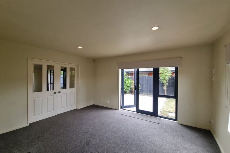 Photo of property in 102 Roberta Drive, Somerfield, Christchurch, 8024