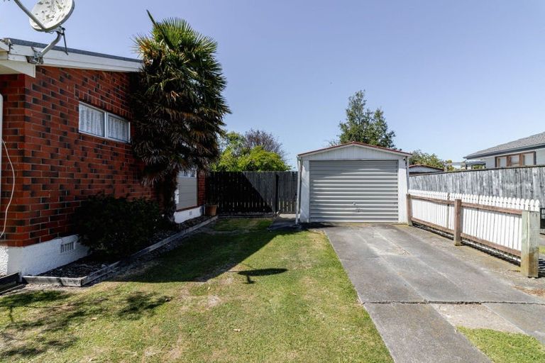 Photo of property in 11 Otaki Place, Westbrook, Palmerston North, 4412