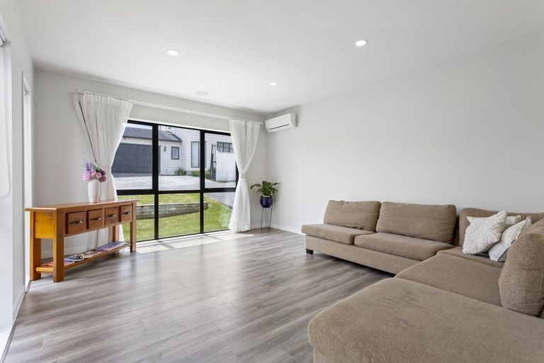 Photo of property in 3 Crompton Place, Orewa, 0931