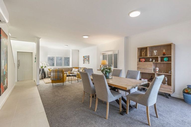 Photo of property in 18 Kensington Drive, Orewa, 0931